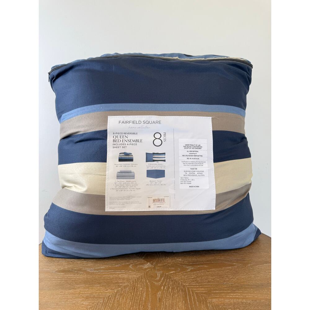 Fairfield Square Queen 8pc Reversible Bed in a Bag Comforter Sheet Set Navy Blue - Picture 2 of 3